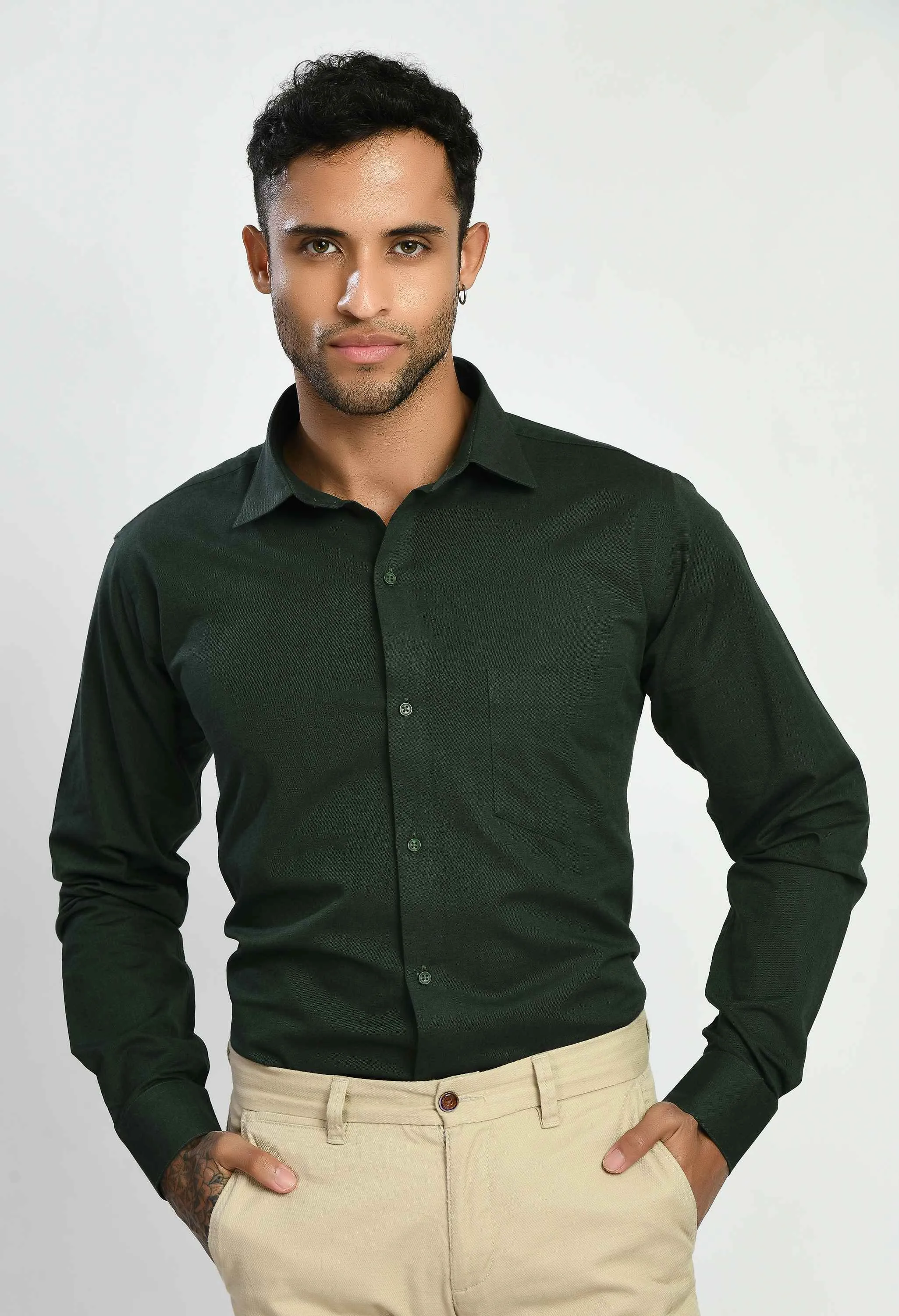 Men's Pine Green Spread Collar Solid Formal Shirt