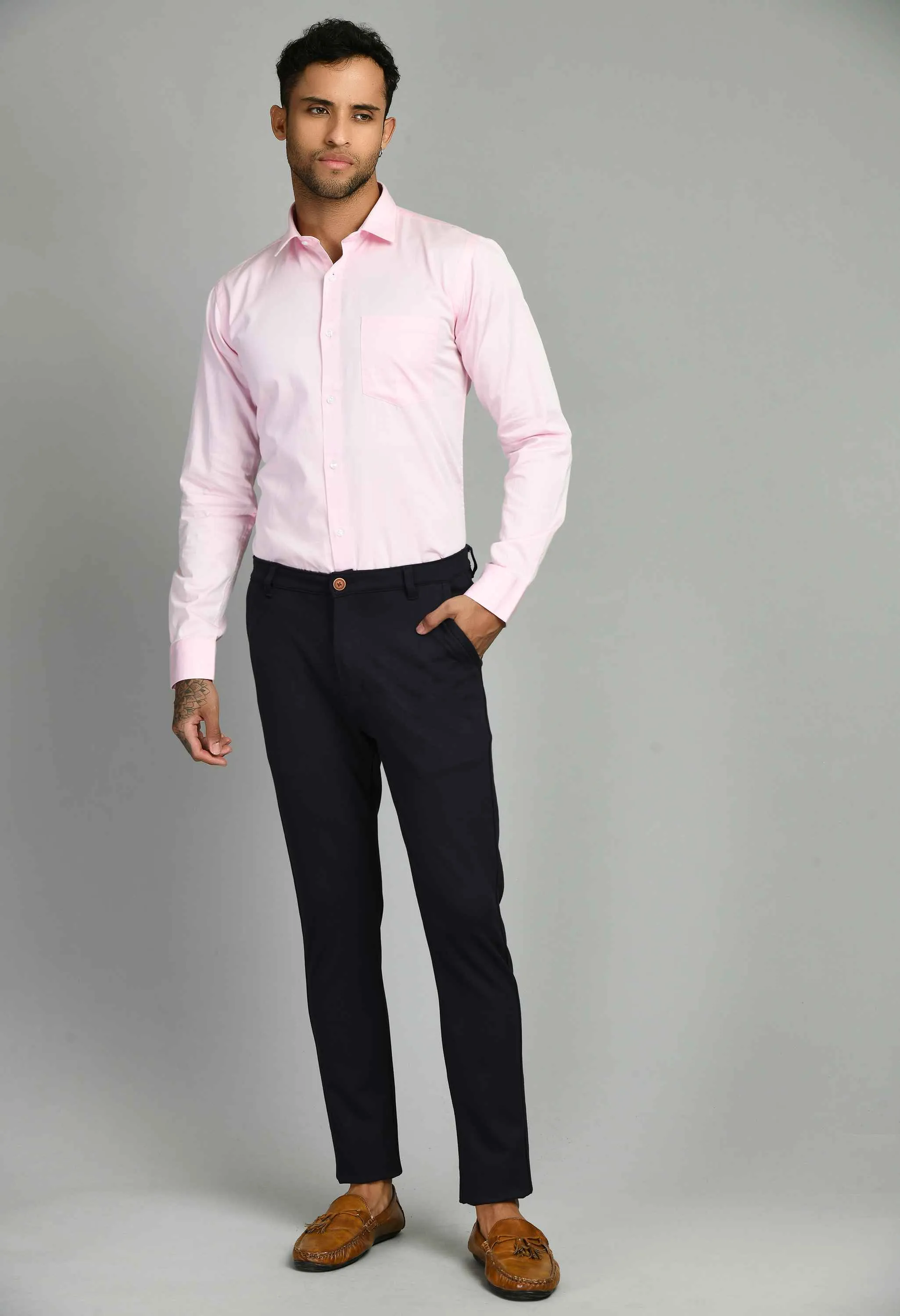 Men's Pink Spread Collar Solid Cotton Formal Shirt