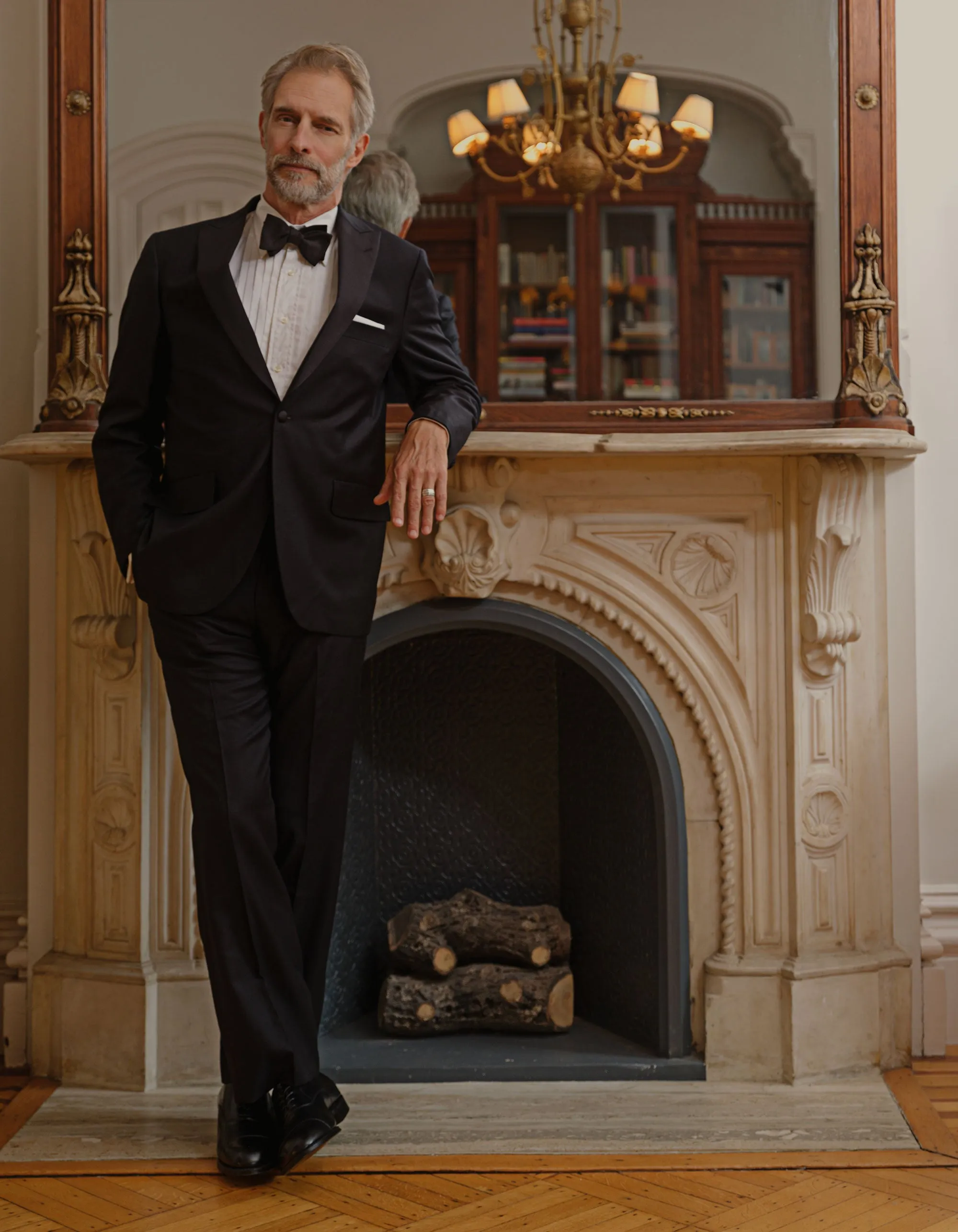 TUXEDO SUIT - PEAK LAPEL